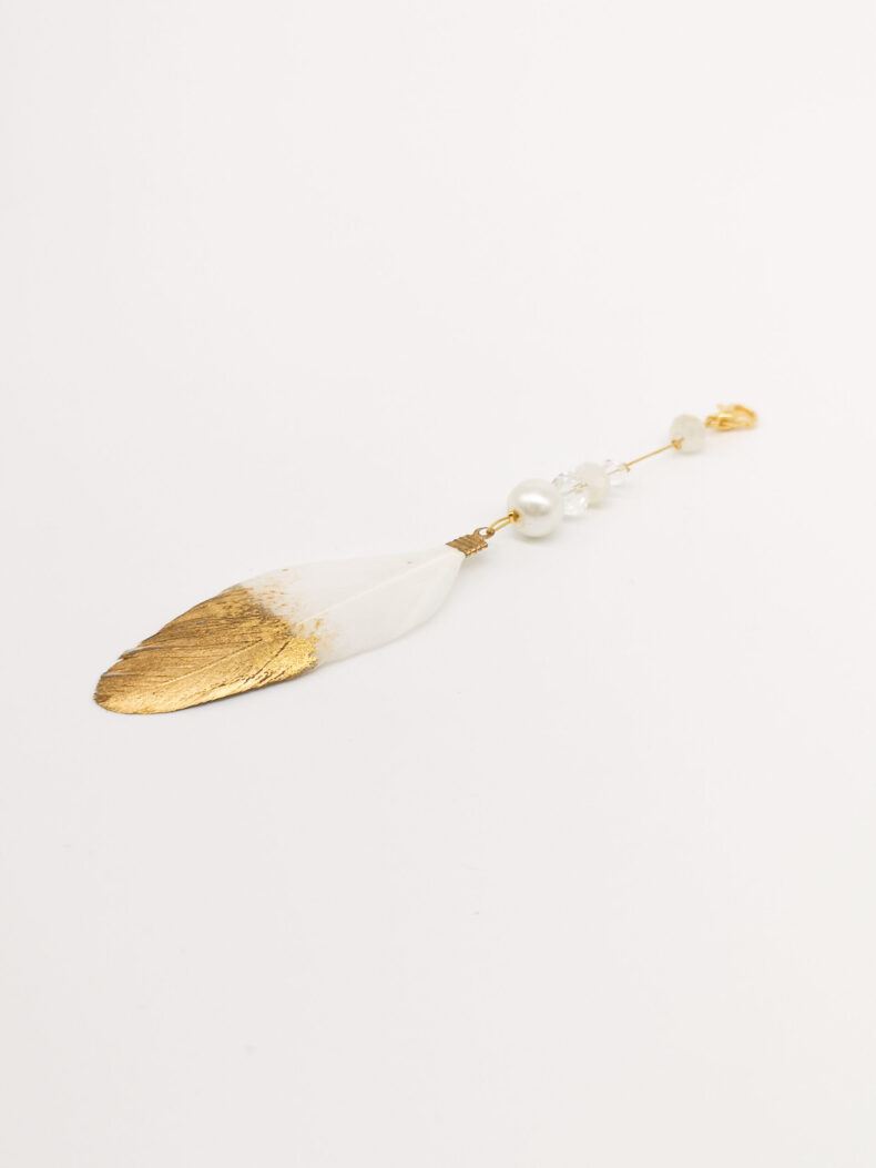 #feather charm one