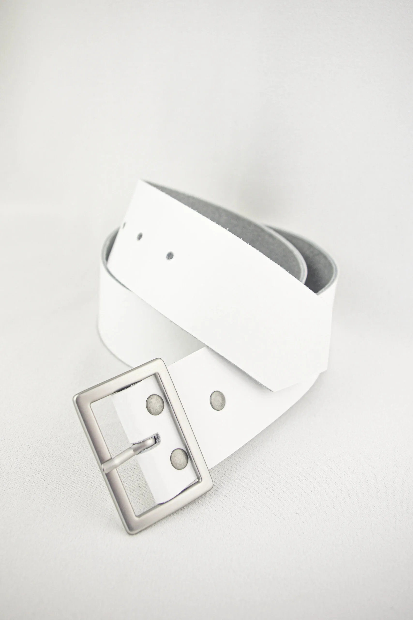 #leather belt ivory/silver